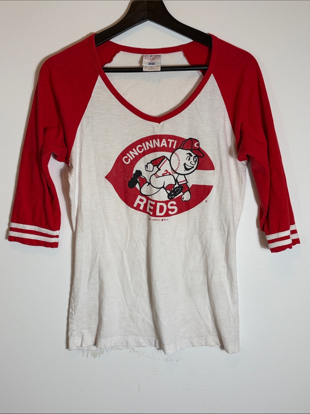 Cincinnati Reds Mr Redlegs Baseball Tee Women’s Medium MLB Raglan Shirt 2013